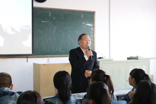 经济学院ACCA宣讲活动顺利召开