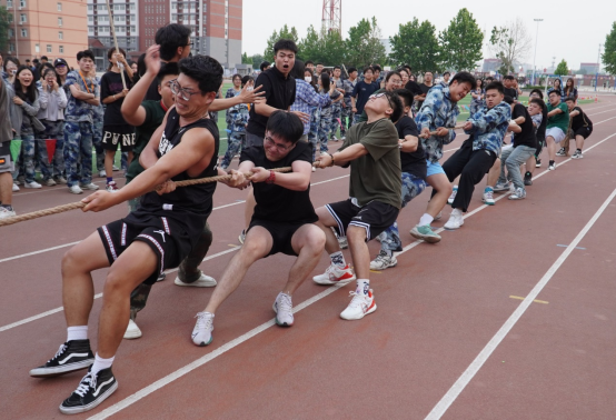 青春校园|凝聚每份力，团结一条心——bat365在线官网登录第十八届拔河比赛圆满结束